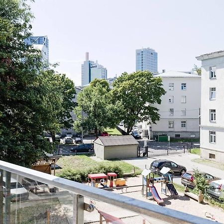 Central Apartments, Quiet With Free Parking And Ac. Tallin Exterior foto