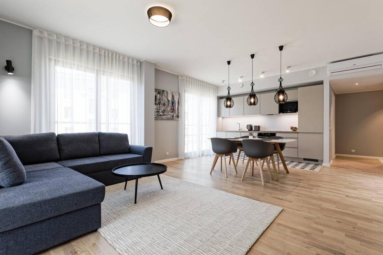 Central Apartments, Quiet With Free Parking And Ac. Tallin Exterior foto