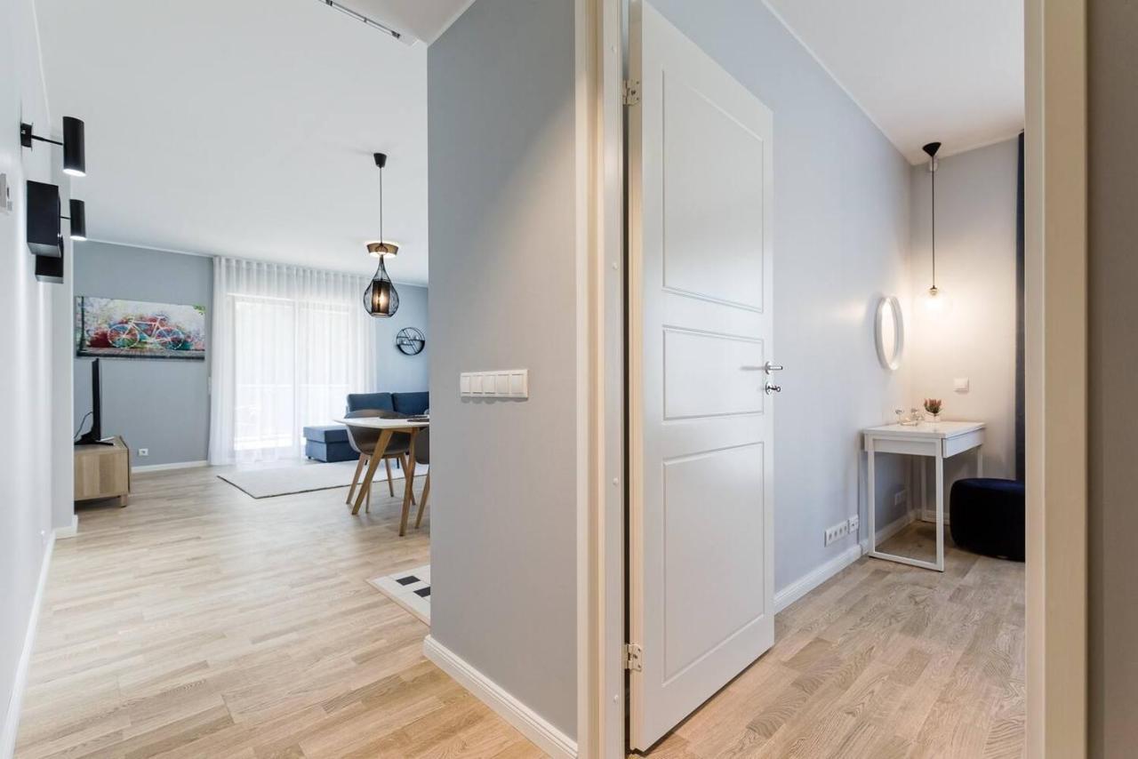 Central Apartments, Quiet With Free Parking And Ac. Tallin Exterior foto
