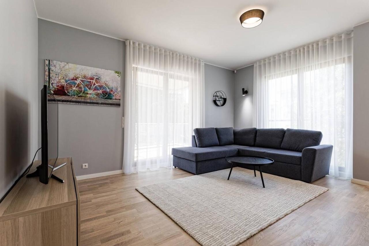 Central Apartments, Quiet With Free Parking And Ac. Tallin Exterior foto