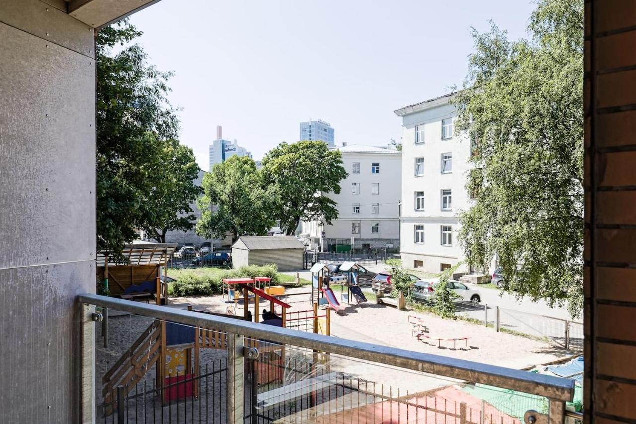 Central Apartments, Quiet With Free Parking And Ac. Tallin Exterior foto
