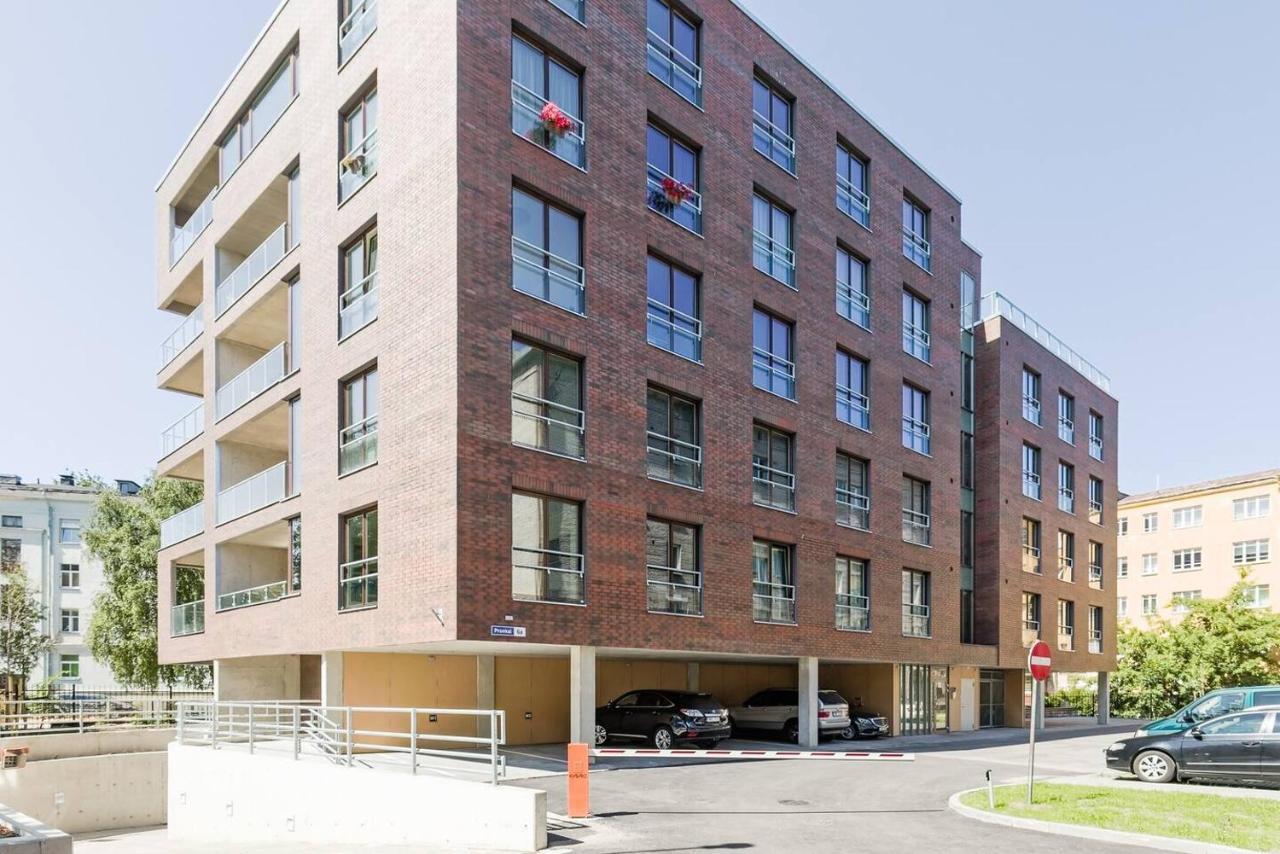 Central Apartments, Quiet With Free Parking And Ac. Tallin Exterior foto