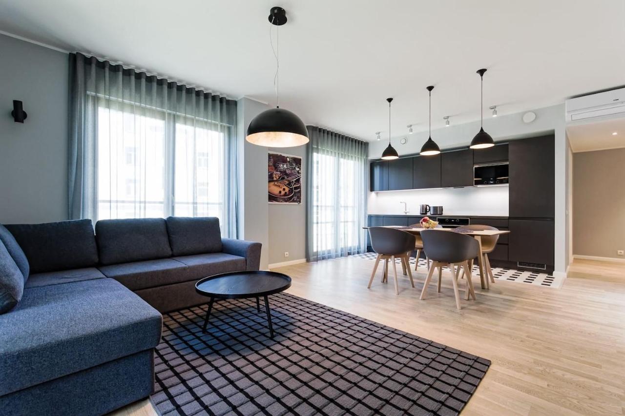 Central Apartments, Quiet With Free Parking And Ac. Tallin Exterior foto